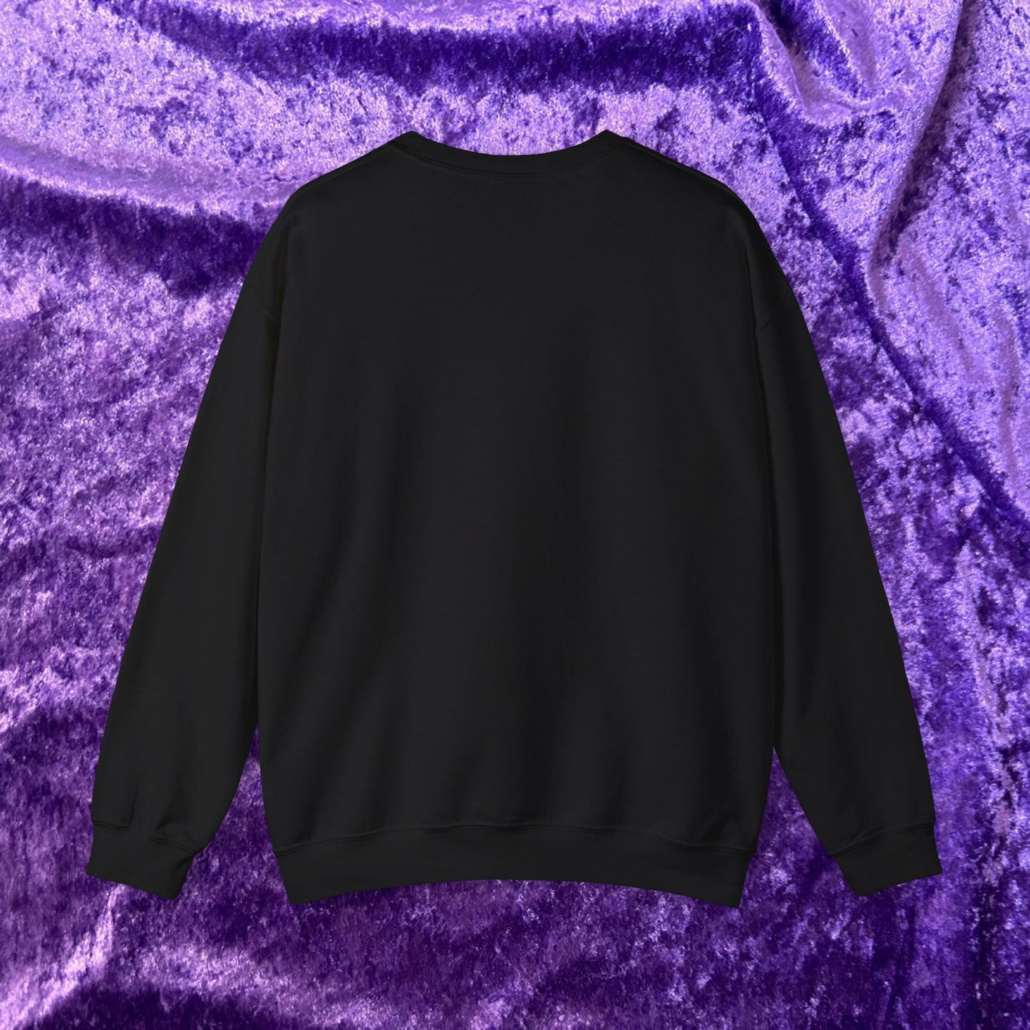 Unique Woman Holding Roses Sweatshirt – Unisex Heavy Blend Crewneck
